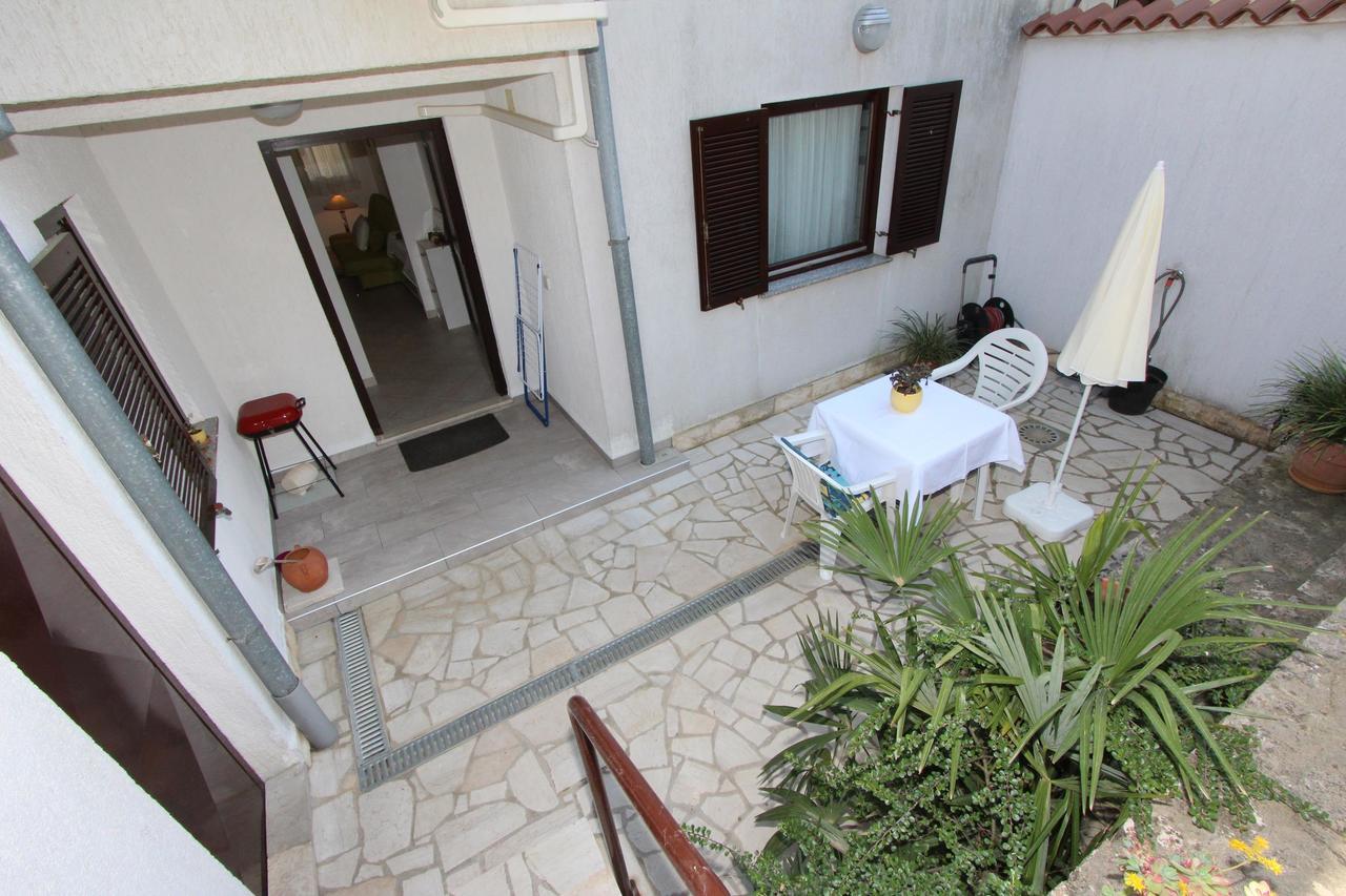 Apartment Irena Pula Exterior foto